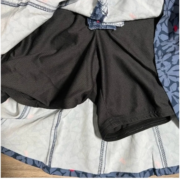 NWOT Sahalie Athletic Skirt Skort Shorts blue with hot pink floral design - Picture 4 of 9